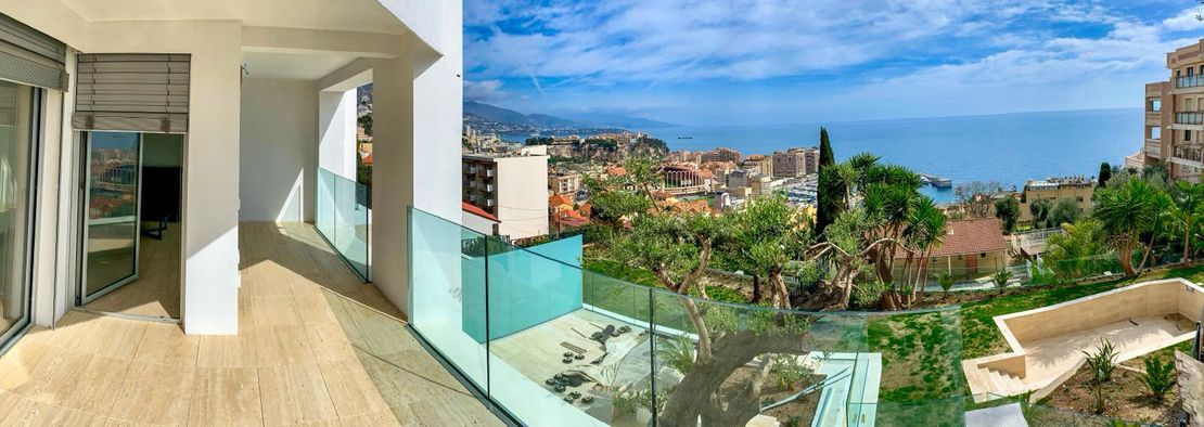Blick auf das Mittelmeer Balkon – Wohnanlage CAP D’AIL – Kristal SA