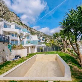Garden with swimming pool - CAP D'AIL Residence - Kristal SA